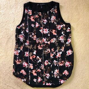 White House Black Market Floral Sleeveless Women's Top